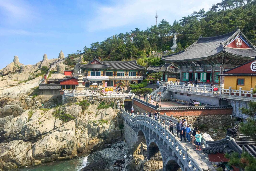 south-korea:-teacher-who-fatally-stabbed-student-jailed-for-life