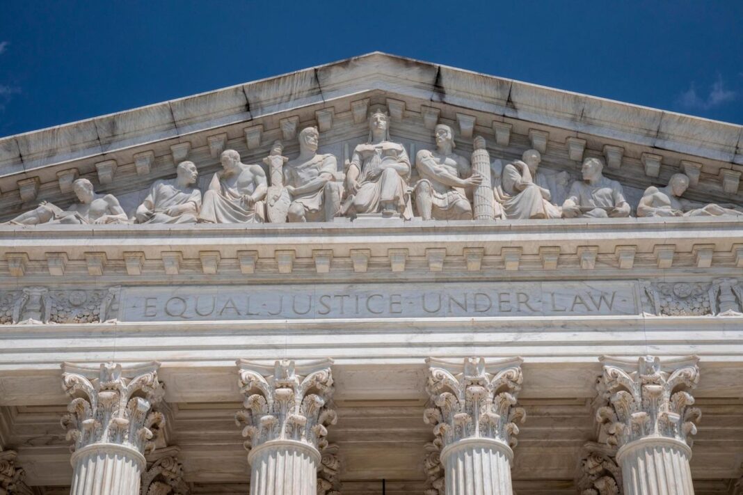 us-appeals-court-says-trump-can-take-command-of-oregon-troops-though-deployment-blocked-for-now
