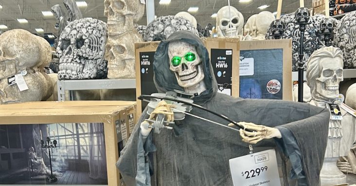 Spooky spending creeping in weeks before Halloween