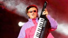 US singer-songwriter Oliver Tree dies in helicopter collision in Brazil us-singer-songwriter-oliver-tree-dies-in-helicopter-collision-in-brazil