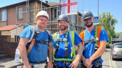 UK heatwave: Is there such a thing as it being too hot to work? uk-heatwave:-is-there-such-a-thing-as-it-being-too-hot-to-work?