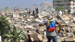 venezuela-earthquakes-kill-920-people-as-families-desperate-for-news venezuela-earthquakes-kill-920-people-as-families-desperate-for-news