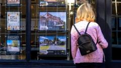 Homes harder to sell as high mortgage rates frustrate buyers homes-harder-to-sell-as-high-mortgage-rates-frustrate-buyers