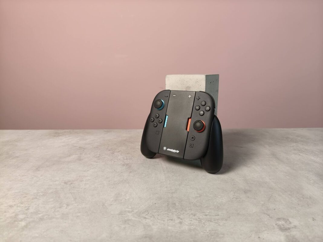 this-simple-joy-con-2-grip-hides-a-neat-and-useful-trick-—-but-it’s-both-a-blessing-and-a-curse this-simple-joy-con-2-grip-hides-a-neat-and-useful-trick-—-but-it’s-both-a-blessing-and-a-curse