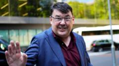 graham-linehan-receives-settlement-from-met-over-online-post-arrest graham-linehan-receives-settlement-from-met-over-online-post-arrest