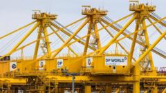 Australia dock workers call for 28-hour week in AI talks australia-dock-workers-call-for-28-hour-week-in-ai-talks