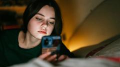 Midnight social media curfew proposed for UK teens aged 16 and 17 midnight-social-media-curfew-proposed-for-uk-teens-aged-16-and-17