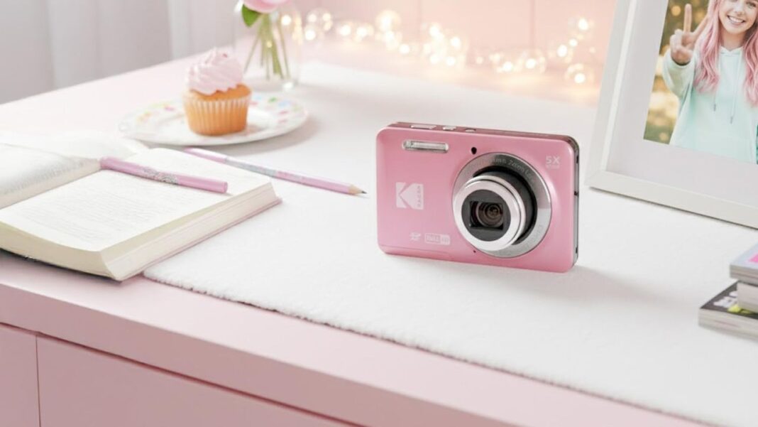 This cheap Kodak point-and-shoot can this-cheap-kodak-point-and-shoot-can