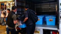 Five arrested after raid on two Hong Kong independent bookshops five-arrested-after-raid-on-two-hong-kong-independent-bookshops