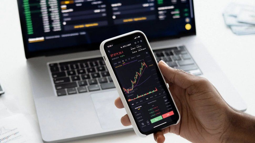 Gen Z investors are regularly turning to AI for advice — and that could soon be a huge problem gen-z-investors-are-regularly-turning-to-ai-for-advice-—-and-that-could-soon-be-a-huge-problem