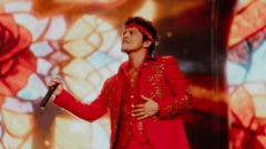 Bruno Mars brings hits, romance and a Paddington Bear to Wembley bruno-mars-brings-hits,-romance-and-a-paddington-bear-to-wembley