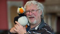 Bill Oddie: Comedian who found nature a welcome refuge from mental illness bill-oddie:-comedian-who-found-nature-a-welcome-refuge-from-mental-illness