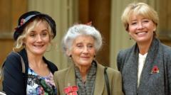 Phyllida Law: Actress who starred with daughters Emma and Sophie Thompson dies phyllida-law:-actress-who-starred-with-daughters-emma-and-sophie-thompson-dies