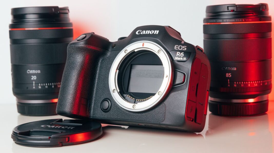 Canon is slashing prices on its cameras for World Photography Day — I canon-is-slashing-prices-on-its-cameras-for-world-photography-day-—-i