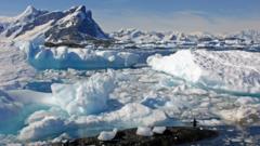 Part of Antarctica named after former BBC reporter Jonathan Amos part-of-antarctica-named-after-former-bbc-reporter-jonathan-amos
